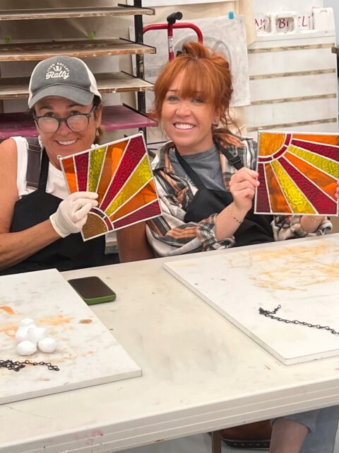 Yesterday’s stained glass crew: equal parts giddy and locked-in. There’s a very specific face people make when they’re chasing that perfect solder bead and all in on focus. We caught it on camera and honestly? Relatable. Loved seeing all these makers lean in to the process.Thanks to the team at @living.color.stained.glass for another great workshop at the WAC!